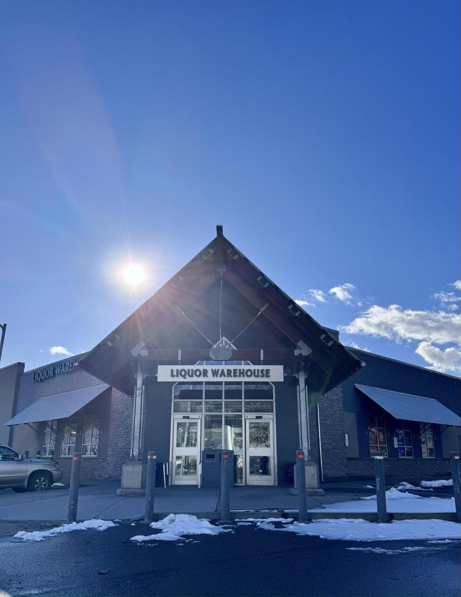 Divya Sutra Plaza And Conference Centre, Vernon, Bc ภายนอก รูปภาพ